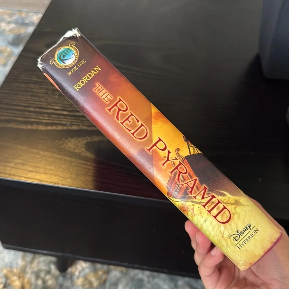 The Red Pyramid by Rick Riordan - Picture 2 of 6